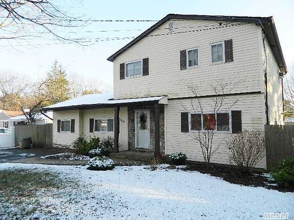 2nd image of 526 Elder Ln