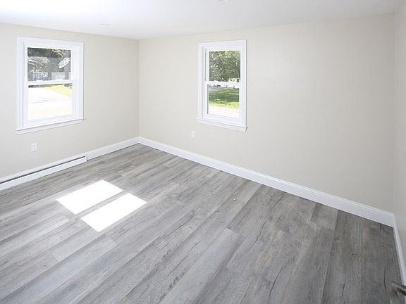 5th image of 25 Oakwood Ter