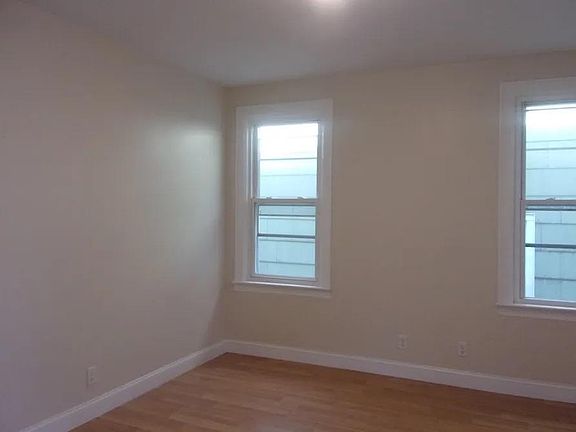 5th image of 351 Ege Ave #2