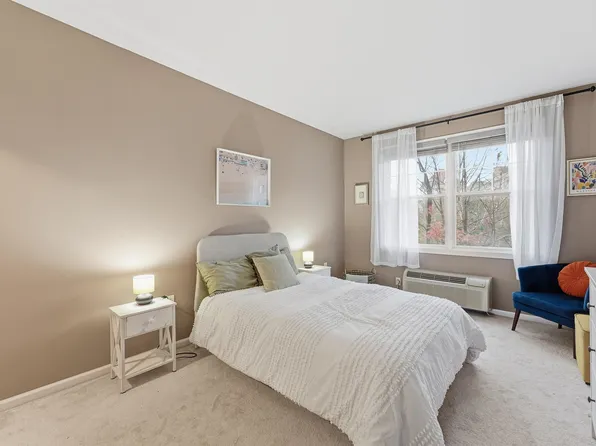 4 Constellation Place image 14 of 21