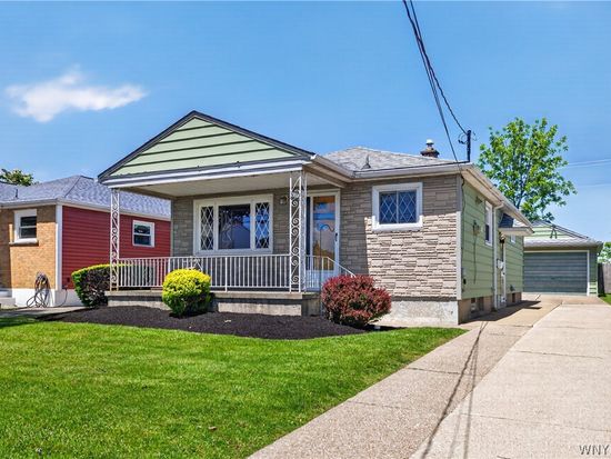 2918 Seneca Ave, Niagara Falls, NY 14305