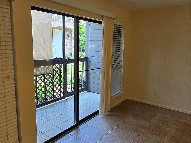 12755 Mill Ridge Dr #402 — Photo 11