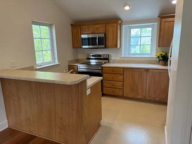 1 bed, 640 sqft, $1,550 — Photo 3