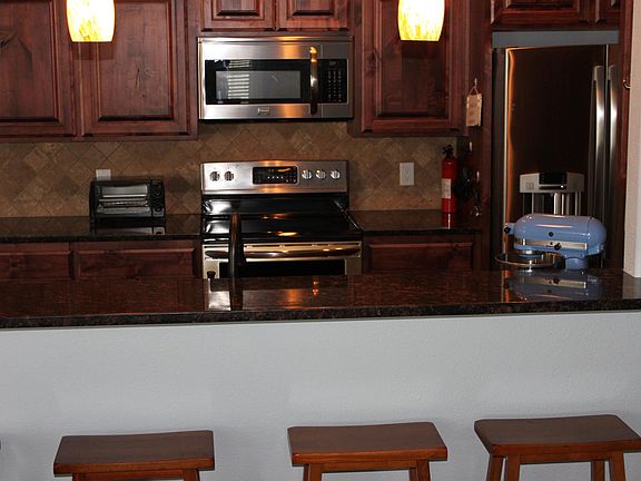 breakfast bar