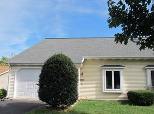 605 S Cedar St, Lititz, PA 17543