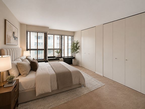 5th image of 30 E Huron St APT 4607