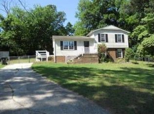 6904 Park Pl, Raleigh, NC 27616