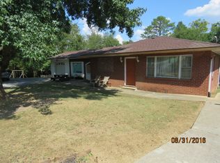 2106 Paris Rd, Knoxville, TN 37912