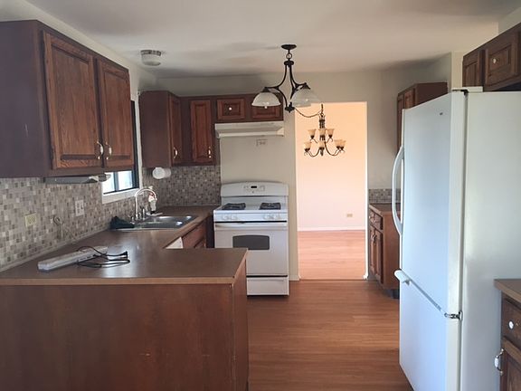 4th image of 187 Braintree Dr