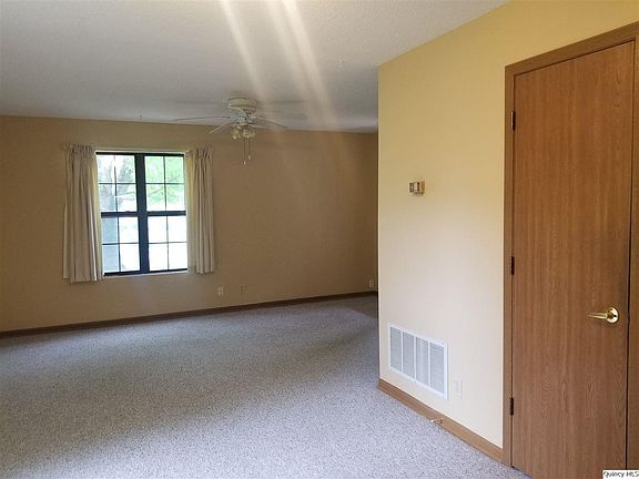 2nd image of 1605 Knight St