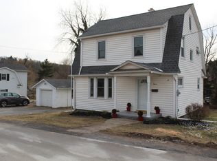 15 Jackson St, Dallas, PA 18612