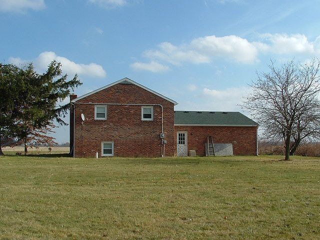 2nd image of 11925 Geiger Rd