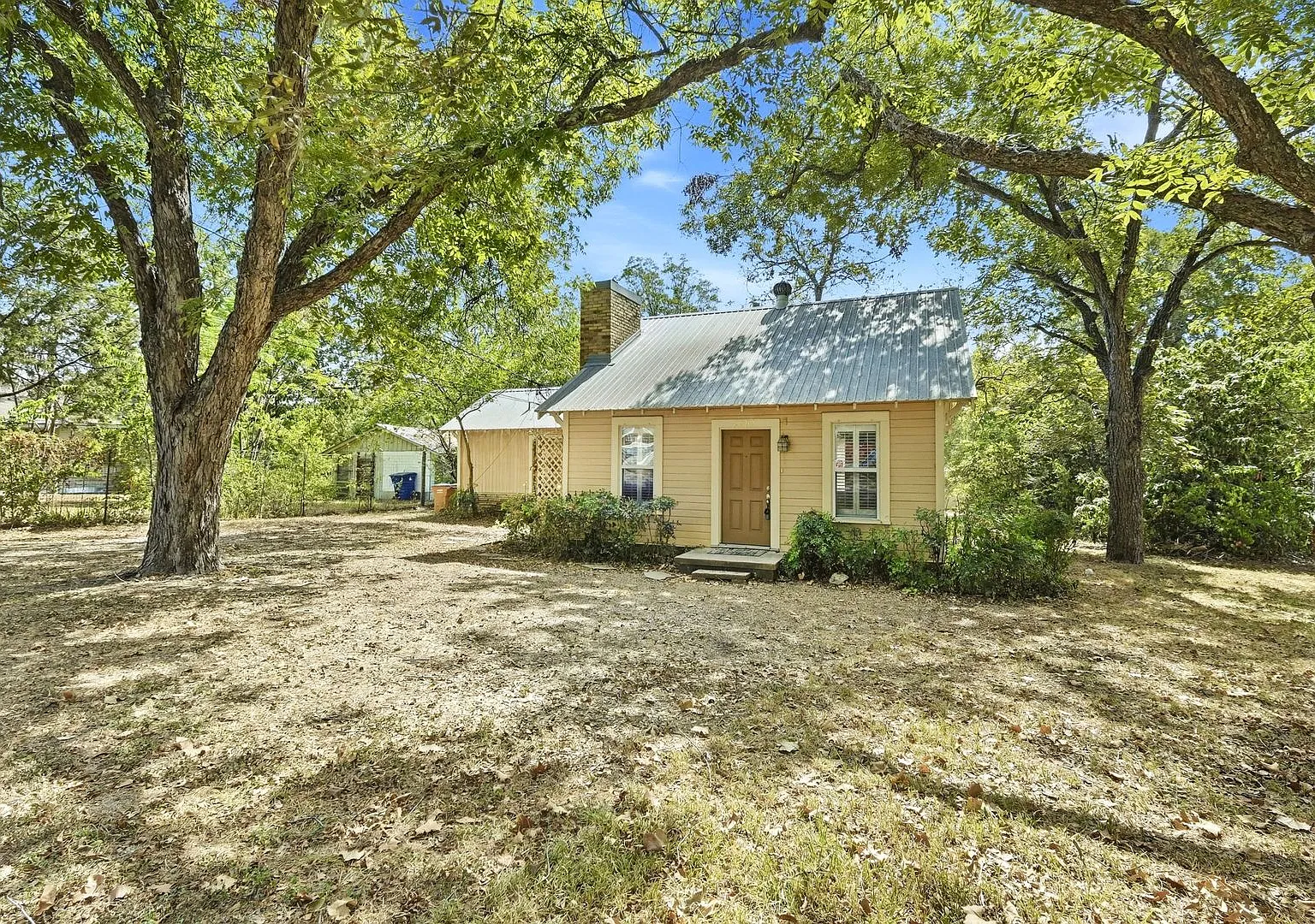 2303 Kinney Road — Photo 1