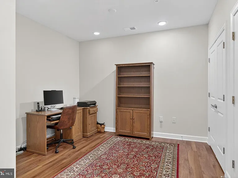 6101 Fairview Farm Dr #207 — Photo 6
