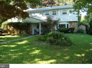 7925 Rolling Green Rd, Cheltenham, PA 19012