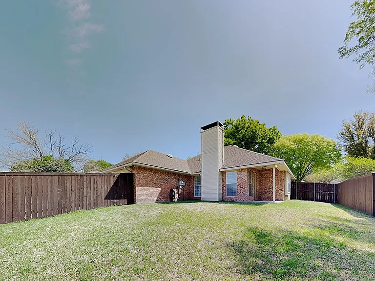 7581 Lancelot Rd — Photo 16