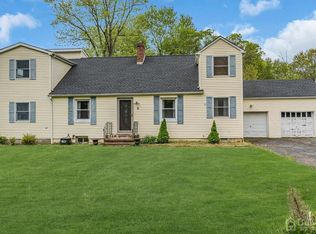 5 Busy Bee Ln, Warren, NJ 07059