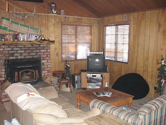 2nd image of 42985 Sunset Dr