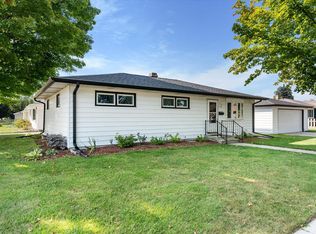 2924 S 15th St, Sheboygan, WI 53081