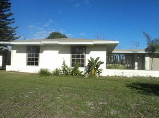 663 SE Harborview Dr, Port Saint Lucie, FL 34983