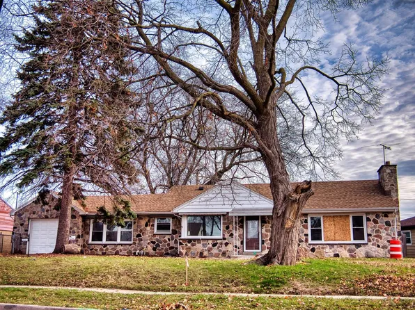 3934 North 74th STREET, Milwaukee, WI 53216