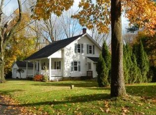 39 Circle Rd, Longmeadow, MA 01106