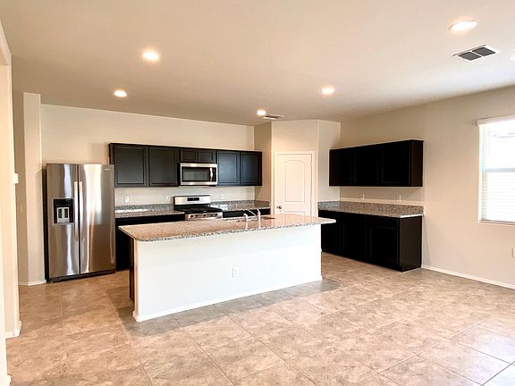 4th image of 3181 N 309th Dr