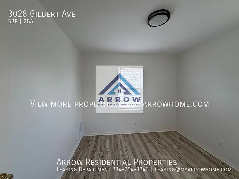 3028 Gilbert Ave — Photo 5