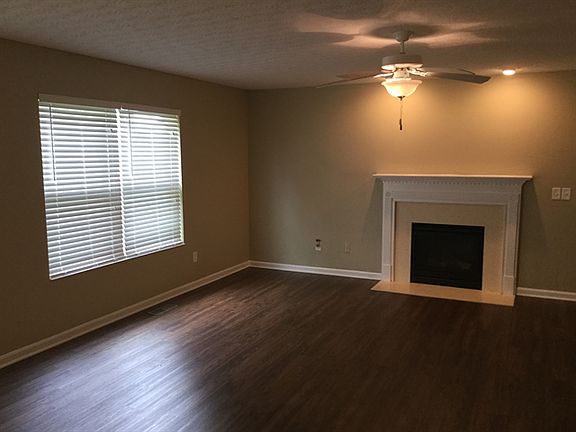 3rd image of 311 River Valley Blvd
