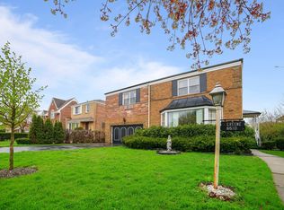 6610 N Saint Louis Ave, Lincolnwood, IL 60712