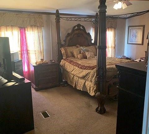 2nd image of 760 Queens Pvt Dr