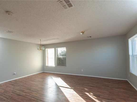 2nd image of 1205 Beatty Dr