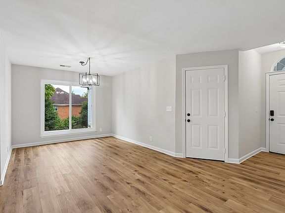 4th image of 4825 Morgan Dr