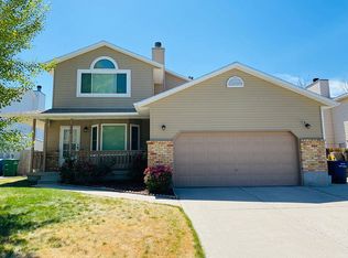 6948 S Firefox Cir, West Jordan, UT 84081