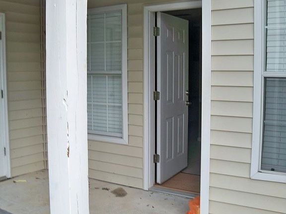 3rd image of 2092 S Sherwood Dr APT M111