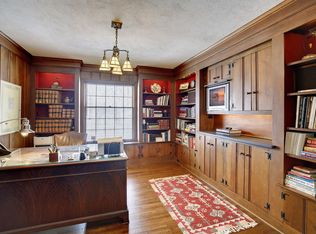 820 Edgemoor Dr, Hopkins, MN 55305