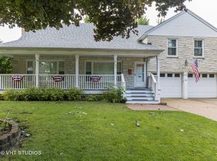 101 Dole Ave, Crystal Lake, IL 60014