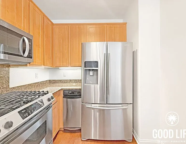 2 bed, 2.5 bath, 1500 sqft, $3,595 — Photo 4