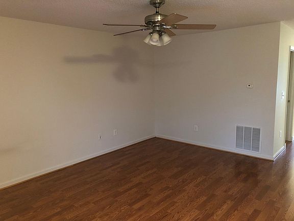 5th image of 1131 Paul Revere Ct