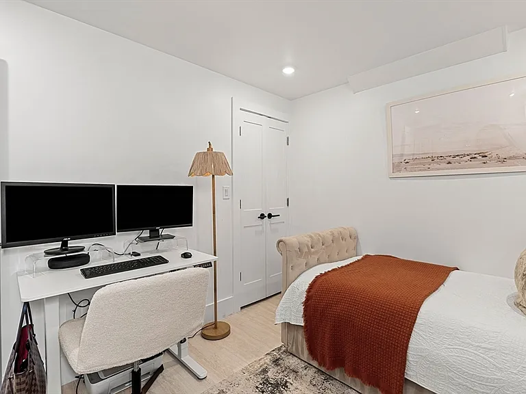 4 Everett Pl #1 — Photo 18