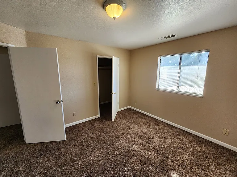 Eucalyptus Apartments 1425 — Photo 11