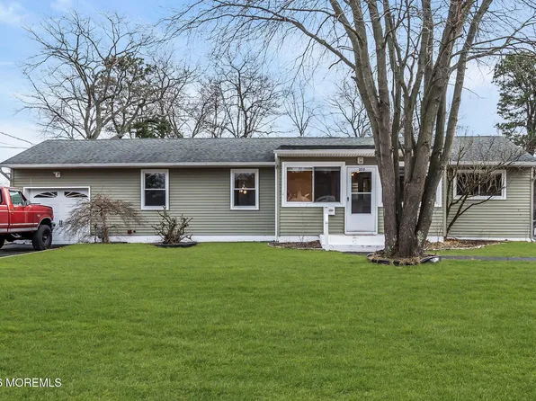 252 Ashwood Drive, Brick, NJ 08723