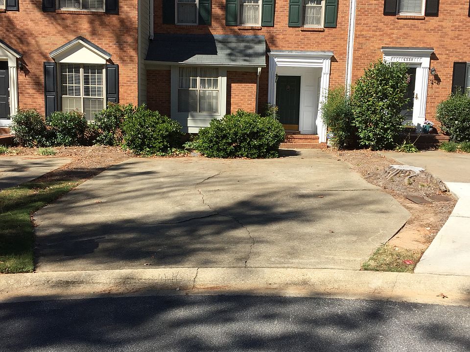 1st image of 4340 Ivy Glen Ct SE