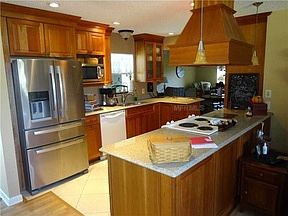 4th image of 542 Flagler St