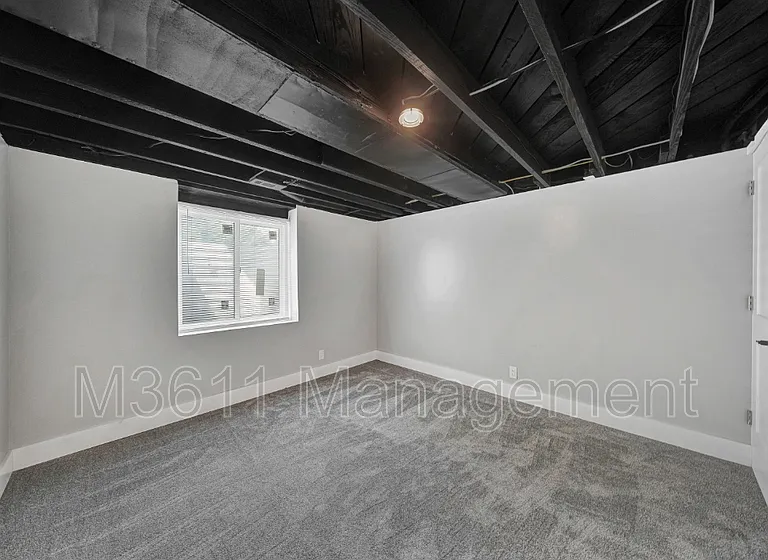 2503 S 8th St — Photo 20