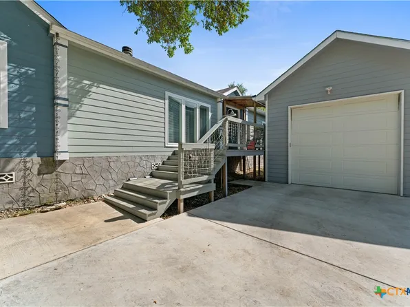 1512 Deer Run Pass, Canyon Lake, TX 78133