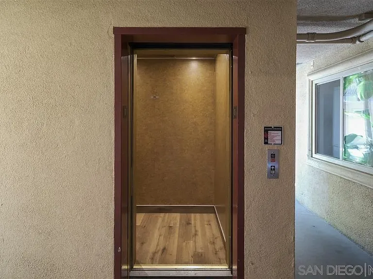 7555 Linda Vista Rd #29 — Photo 15