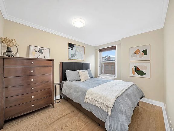 5th image of 205 3rd Ave APT 5F
