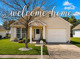 564 Waterford Dr, Manchester, NJ 08759