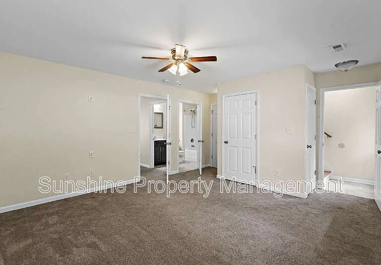3239 Granby St — Photo 3